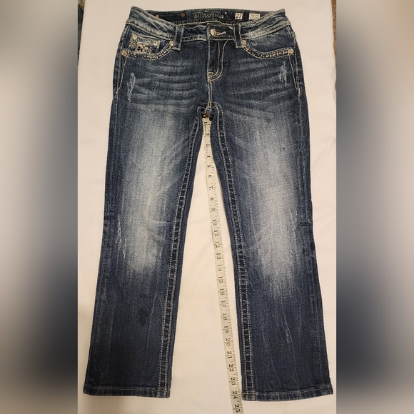 Miss Me Jean's Capris - Picture 7 of 7